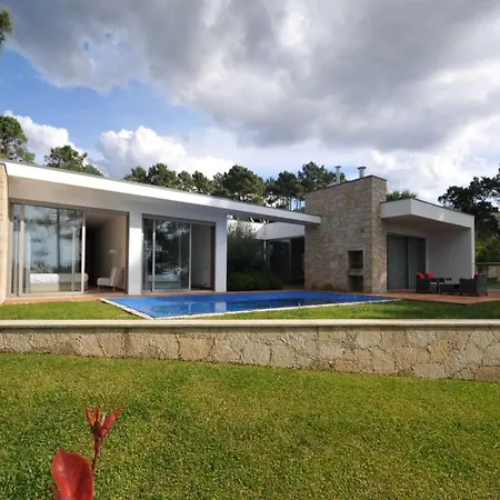 Superb 5 Bedrooms Lastello Great Sea River Views Private Garden Vila Caminha