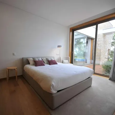 Vila Superb 5 Bedrooms Lastello Great Sea River Views Private Garden *
